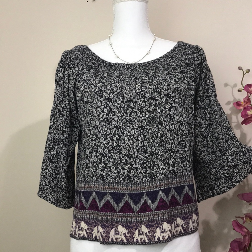 BCNU elephant design on bottom blouse